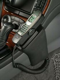 Uchwyt na telefon KUDA Mercedes SL (R230) od 10/2001
