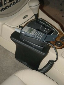 Uchwyt na telefon KUDA Jaguar S-Type 03.99'- 02.2002 RHD