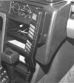 Uchwyt na telefon KUDA Volvo 760/960 od 1995