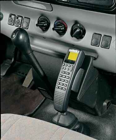 Uchwyt na telefon KUDA Ford Transit od 1994 (1)
