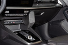 Konsola KUDA pod telefon do Audi A3 od 2020 (2)